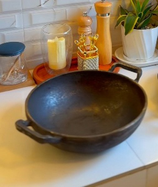 কাস্ট আয়রনের বড় করাই